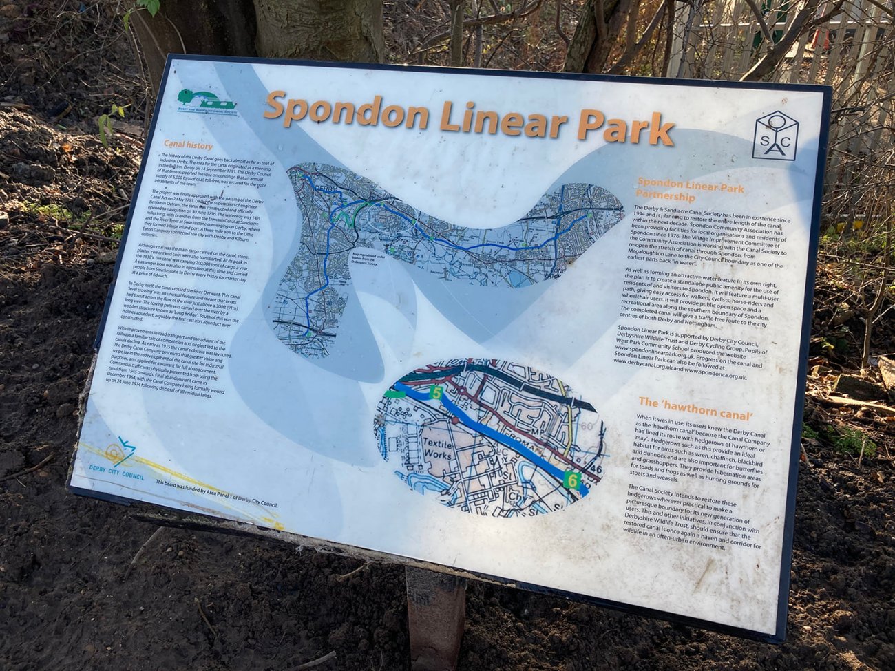 Photograph of Linear Park sign