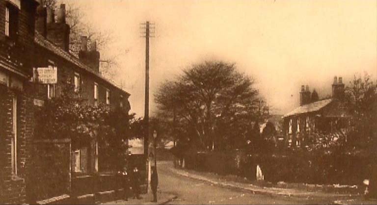 Photograph of Chapel Street (1910)