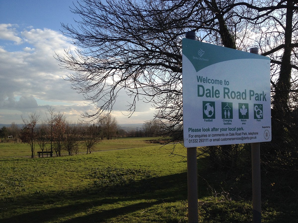 Photograph of Dale Road Park entrance and sign